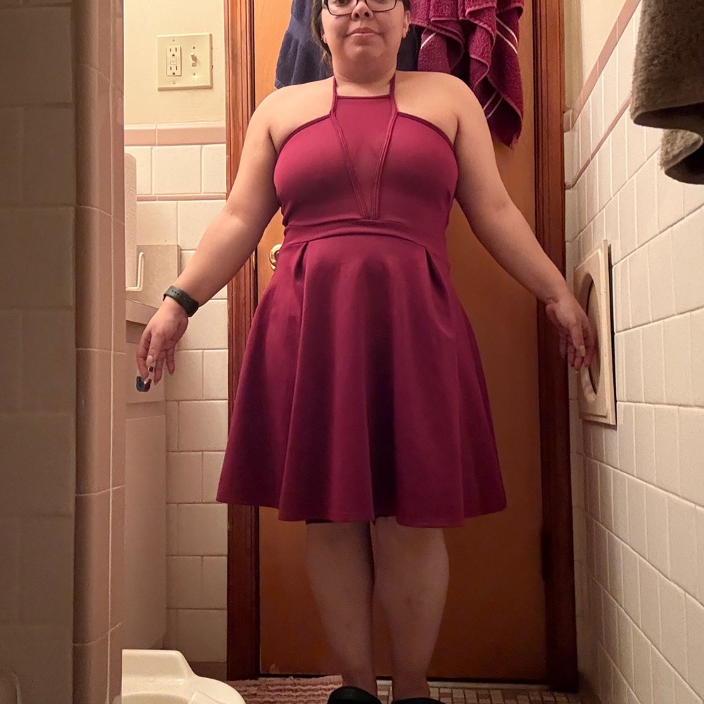 Chic Strapless Burgundy Dress
